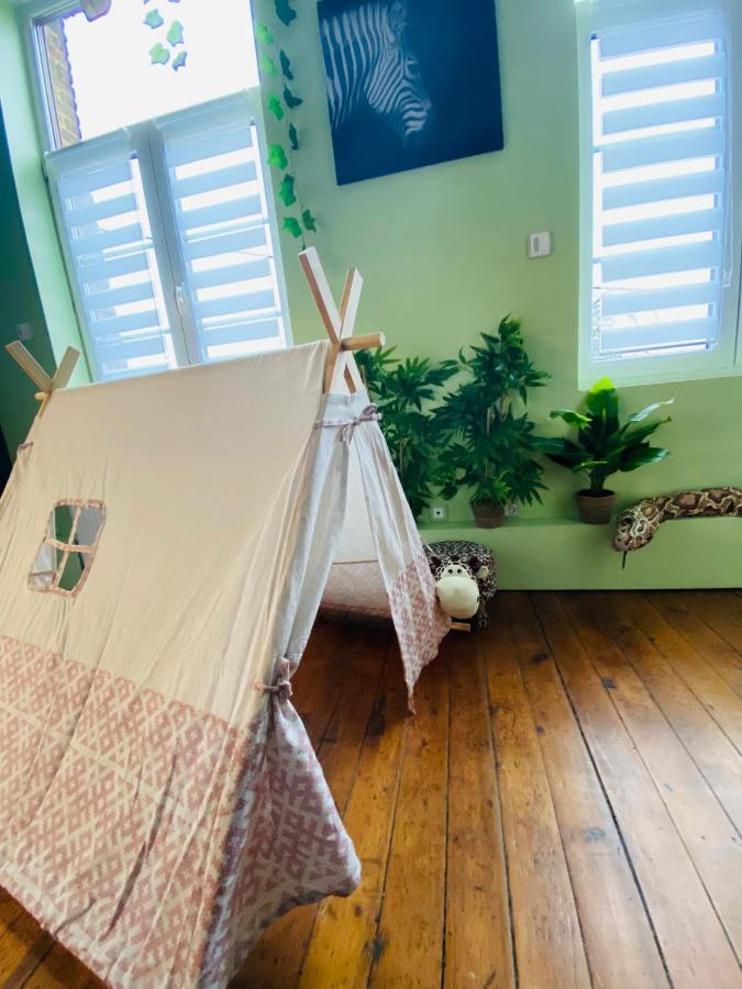 Hypolite Bed and Breakfast Avesnes-sur-Helpe Exteriör bild